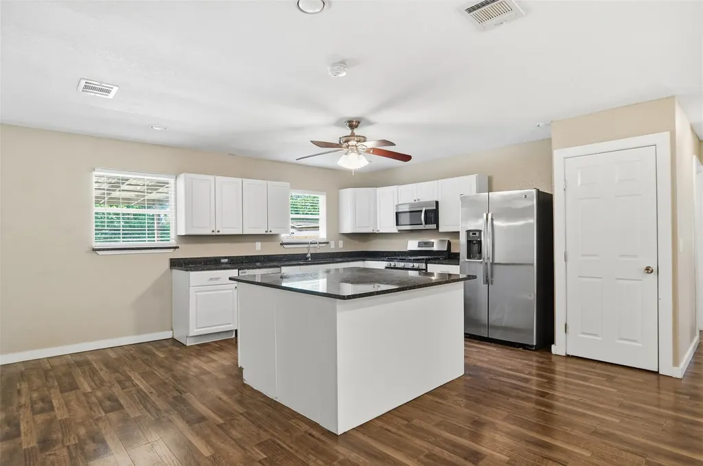 3524 South Drive Fort Worth TX 76109