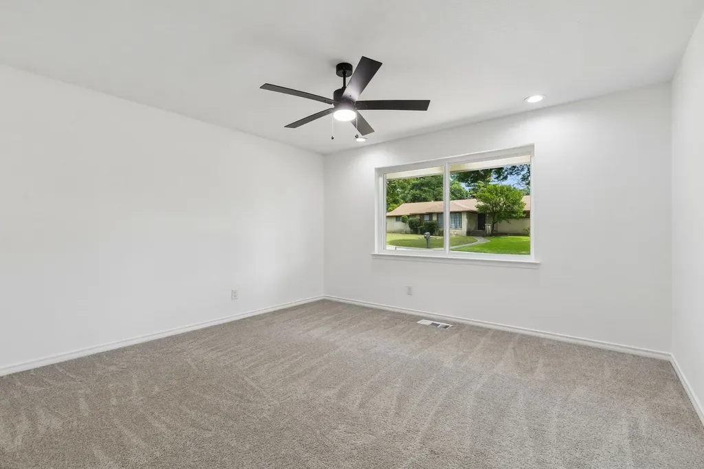 1440 Acapulco Drive Dallas TX 75232