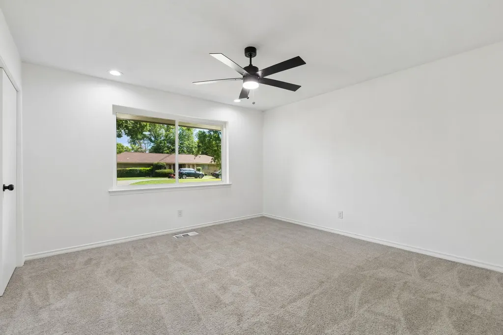 1440 Acapulco Drive Dallas TX 75232