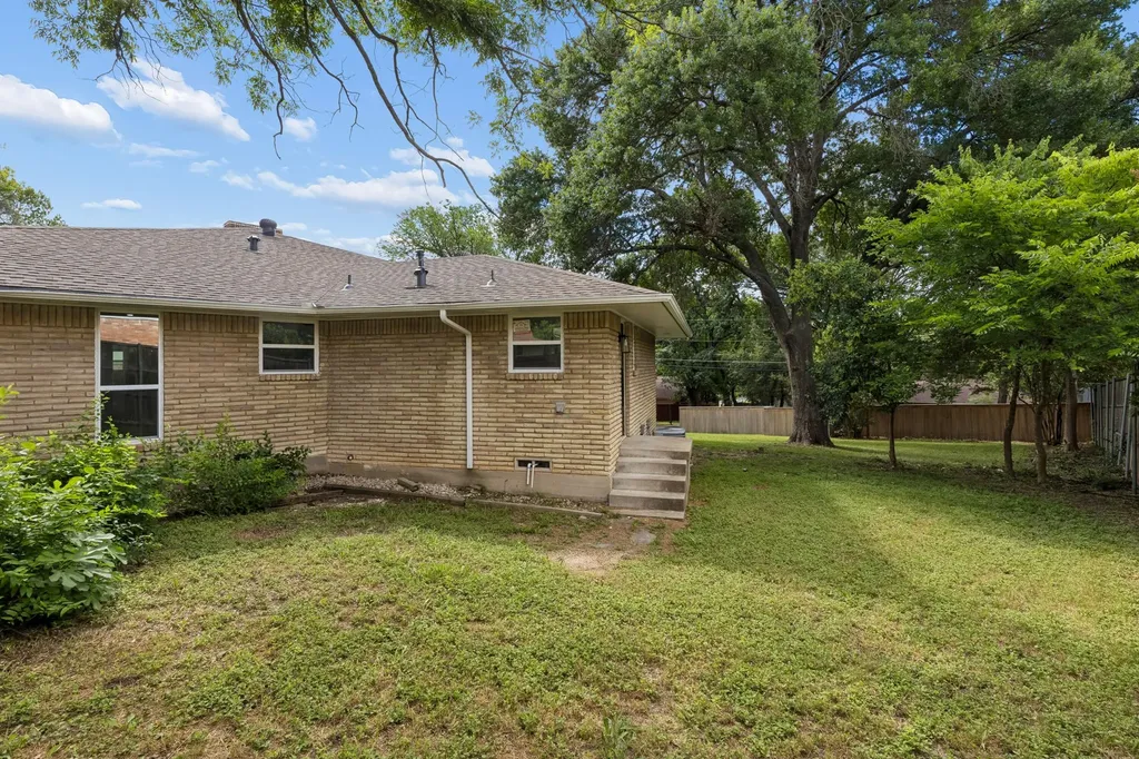 1440 Acapulco Drive Dallas TX 75232