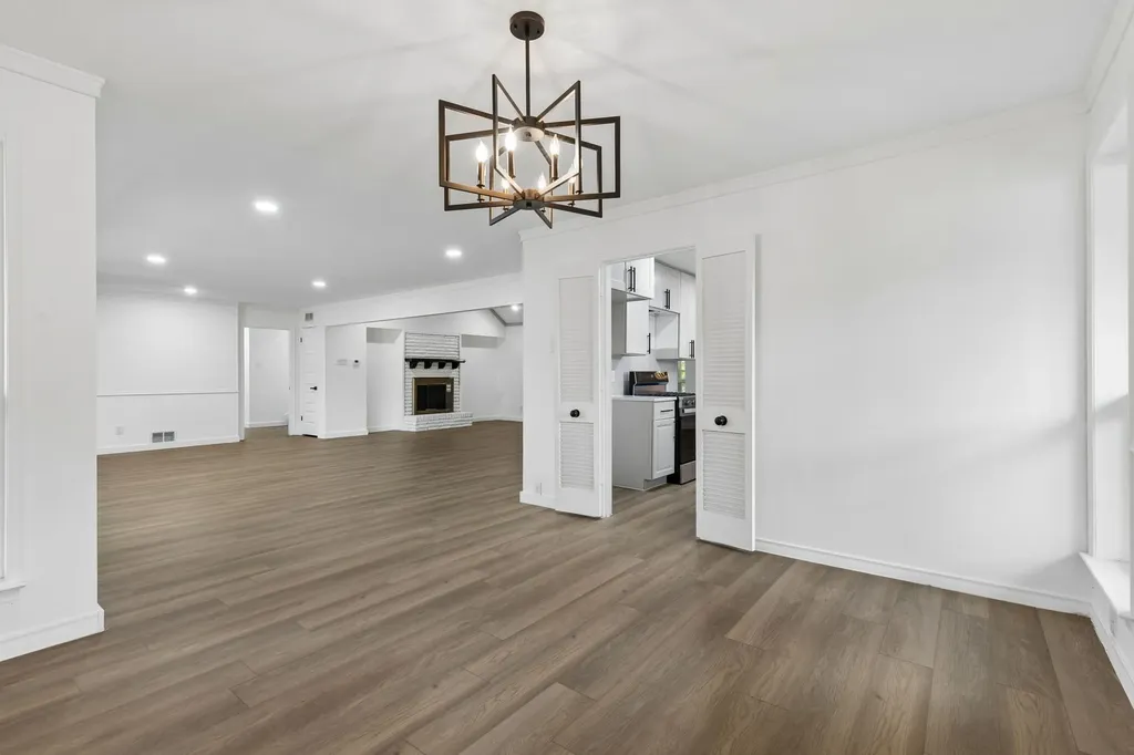 1440 Acapulco Drive Dallas TX 75232