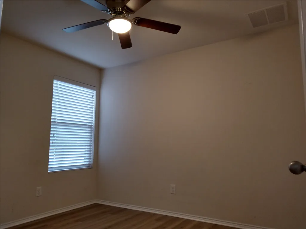 1846 Bayfront Drive Dallas TX 75051
