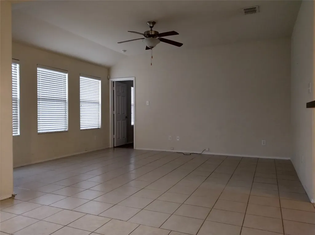 1846 Bayfront Drive Dallas TX 75051
