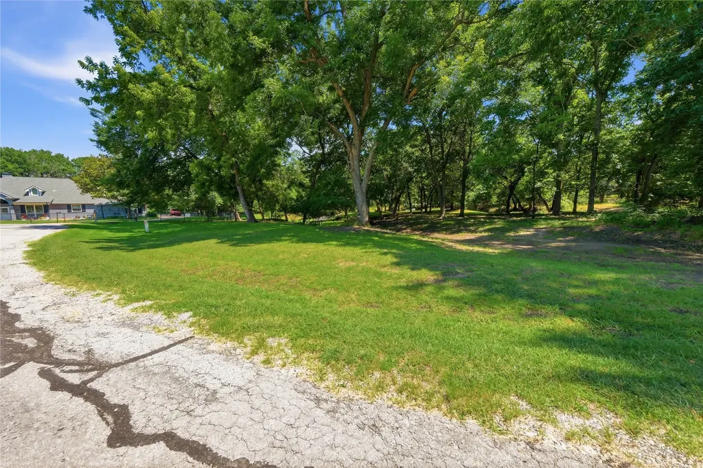 120 Lariat Court Azle TX 76020