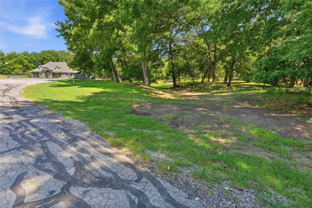 120 Lariat Court Azle TX 76020