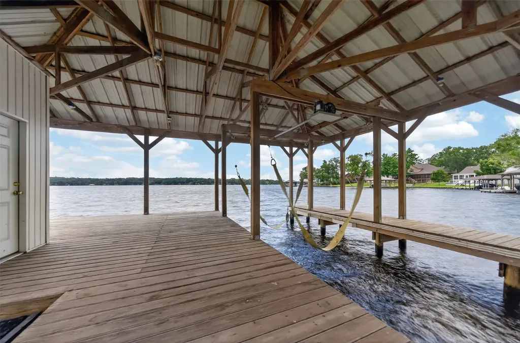 1075 Callender Lake Drive Murchison TX 75778