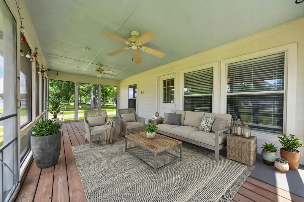 1075 Callender Lake Drive Murchison TX 75778