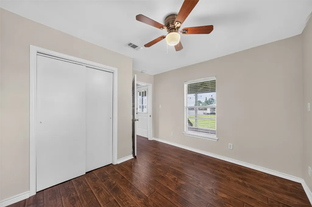 1075 Callender Lake Drive Murchison TX 75778