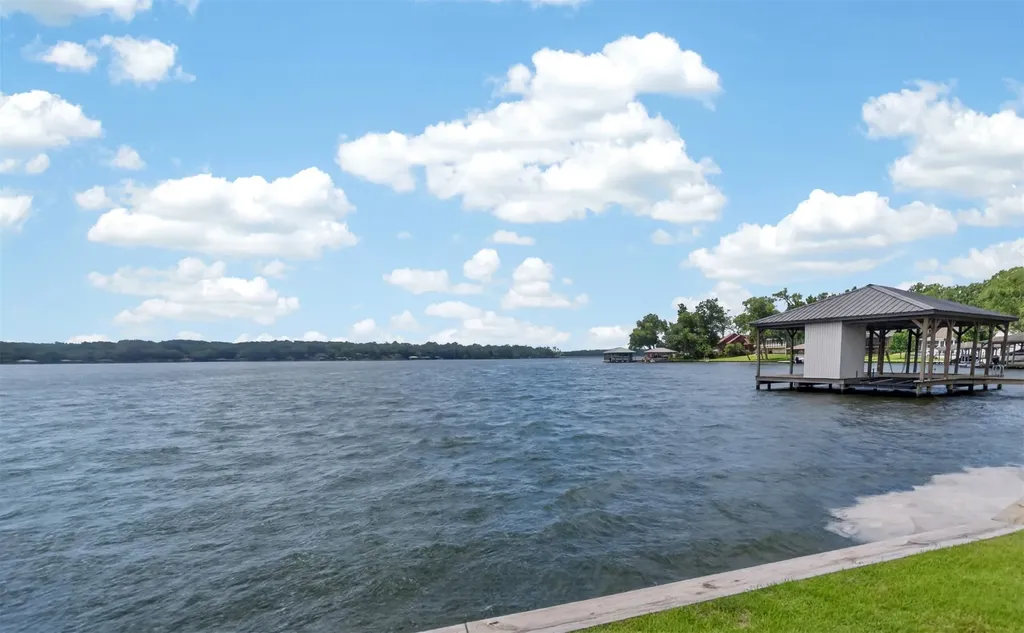 1075 Callender Lake Drive Murchison TX 75778