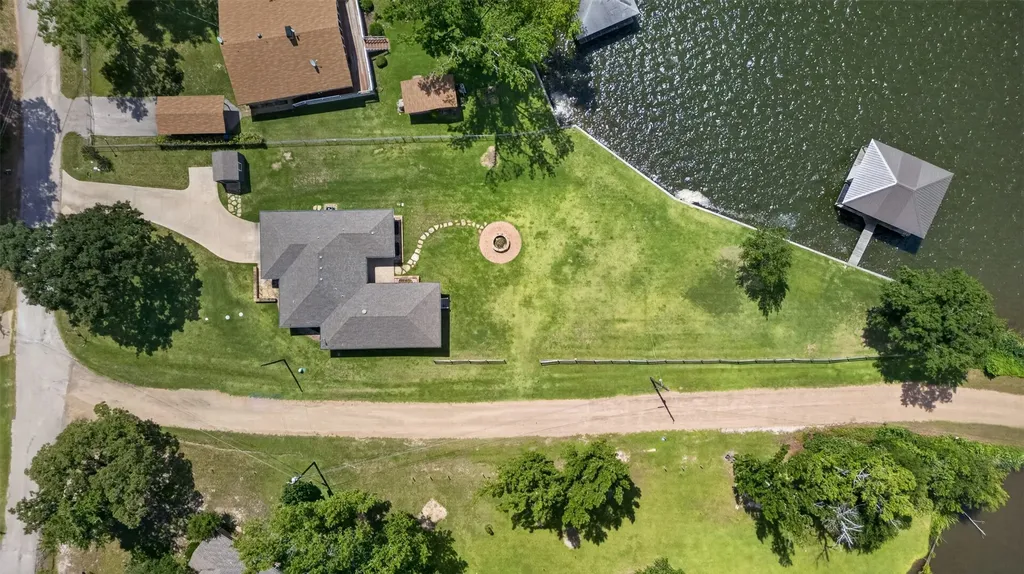1075 Callender Lake Drive Murchison TX 75778