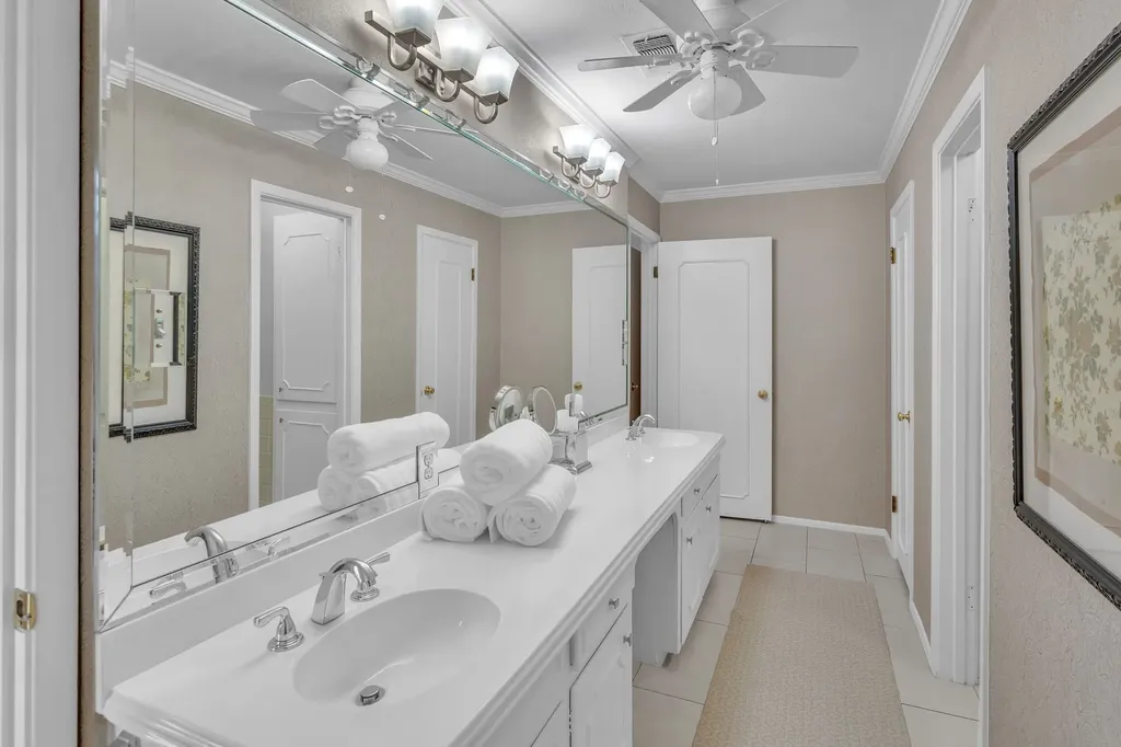 4701 Fieldcrest Drive Fort Worth TX 76109