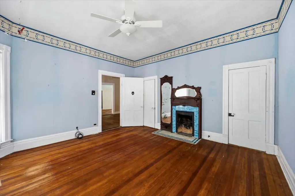 200 S Hawkins Street Waxahachie TX 75165