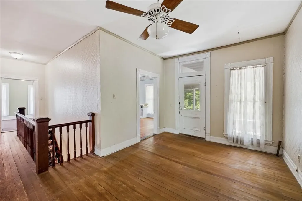 200 S Hawkins Street Waxahachie TX 75165