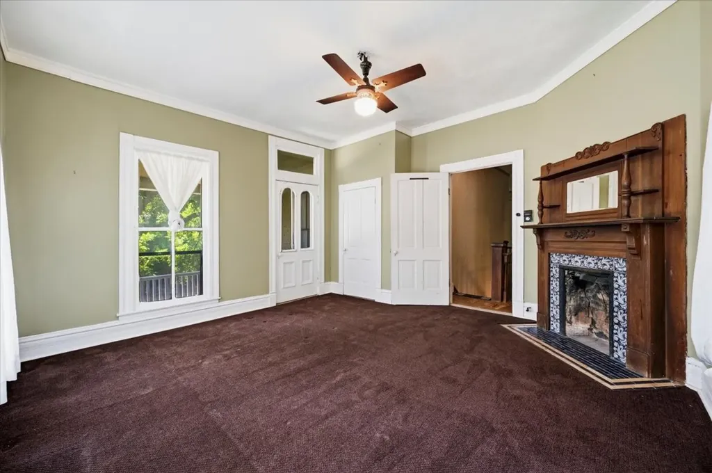 200 S Hawkins Street Waxahachie TX 75165