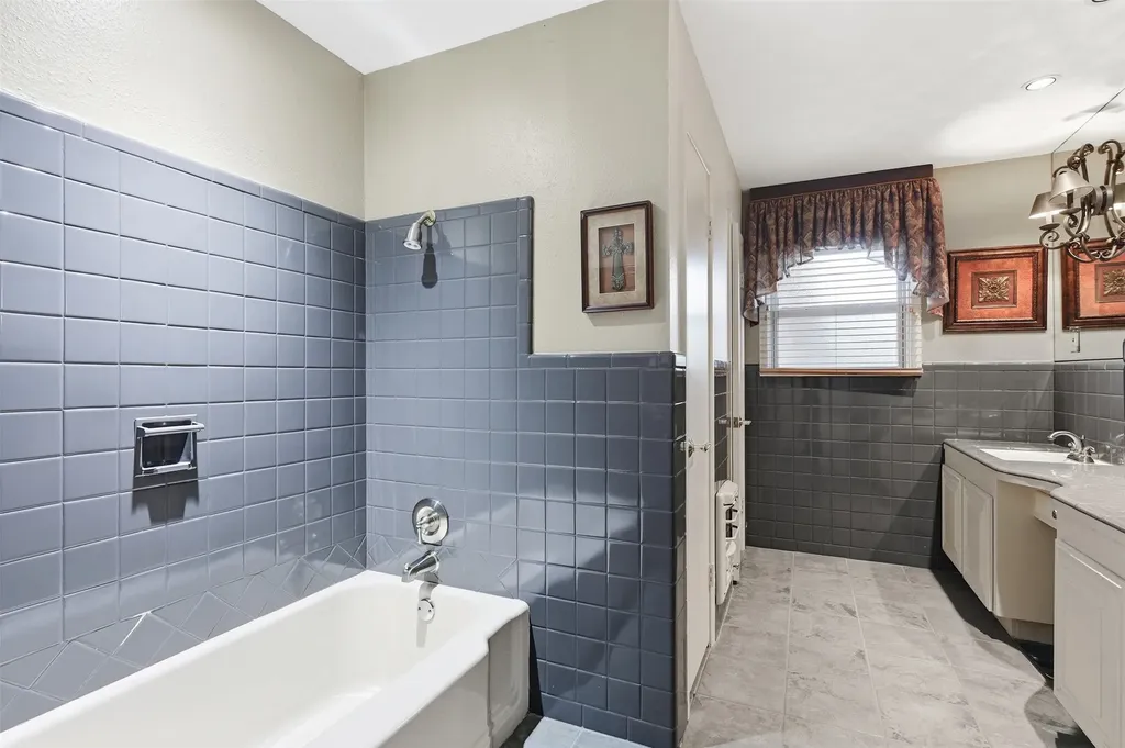 4004 Angus Drive Fort Worth TX 76116