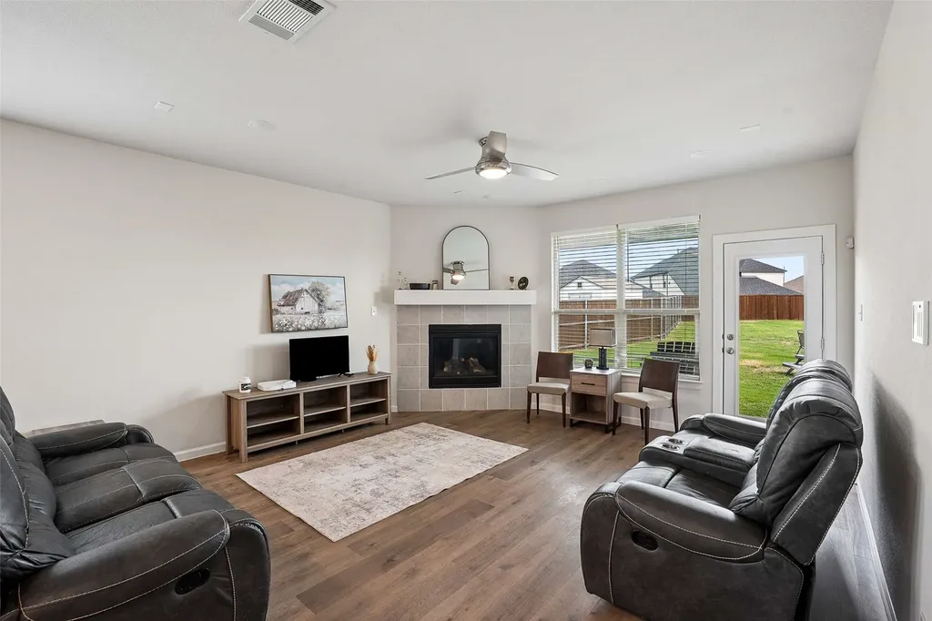 544 Erin Hills Drive Red Oak TX 75154