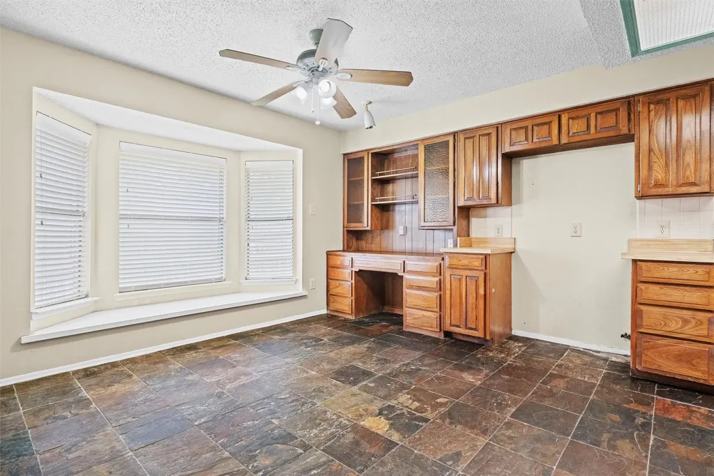 5601 Kingstree Court Arlington TX 76017