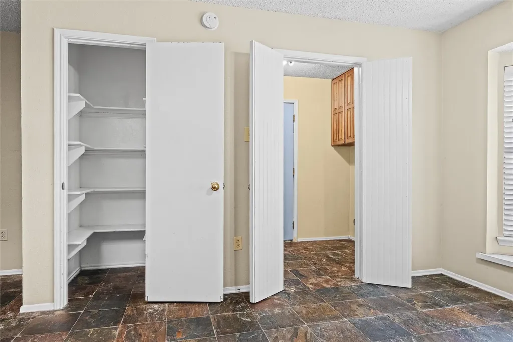 5601 Kingstree Court Arlington TX 76017
