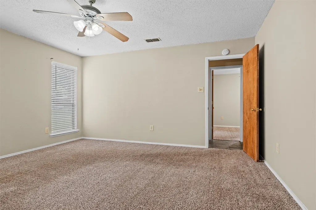 5601 Kingstree Court Arlington TX 76017