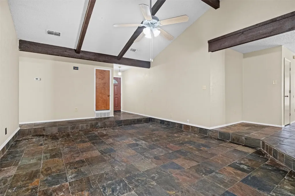 5601 Kingstree Court Arlington TX 76017