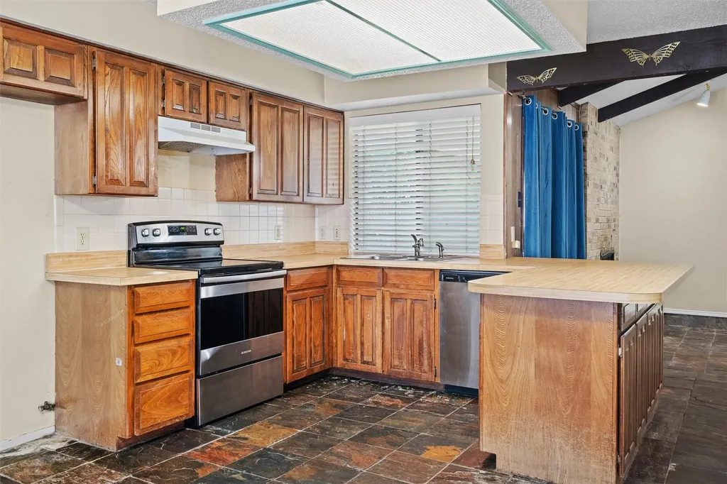 5601 Kingstree Court Arlington TX 76017