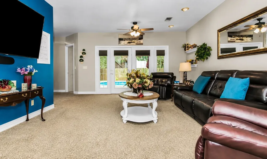 820 Cedar Creek Circle Bonham TX 75418