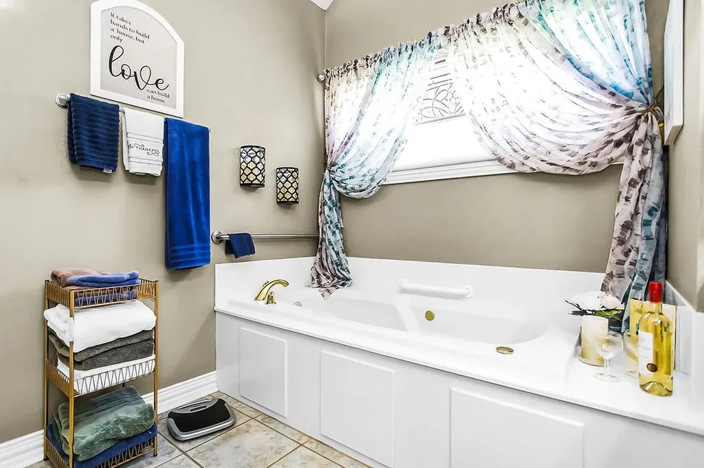 820 Cedar Creek Circle Bonham TX 75418
