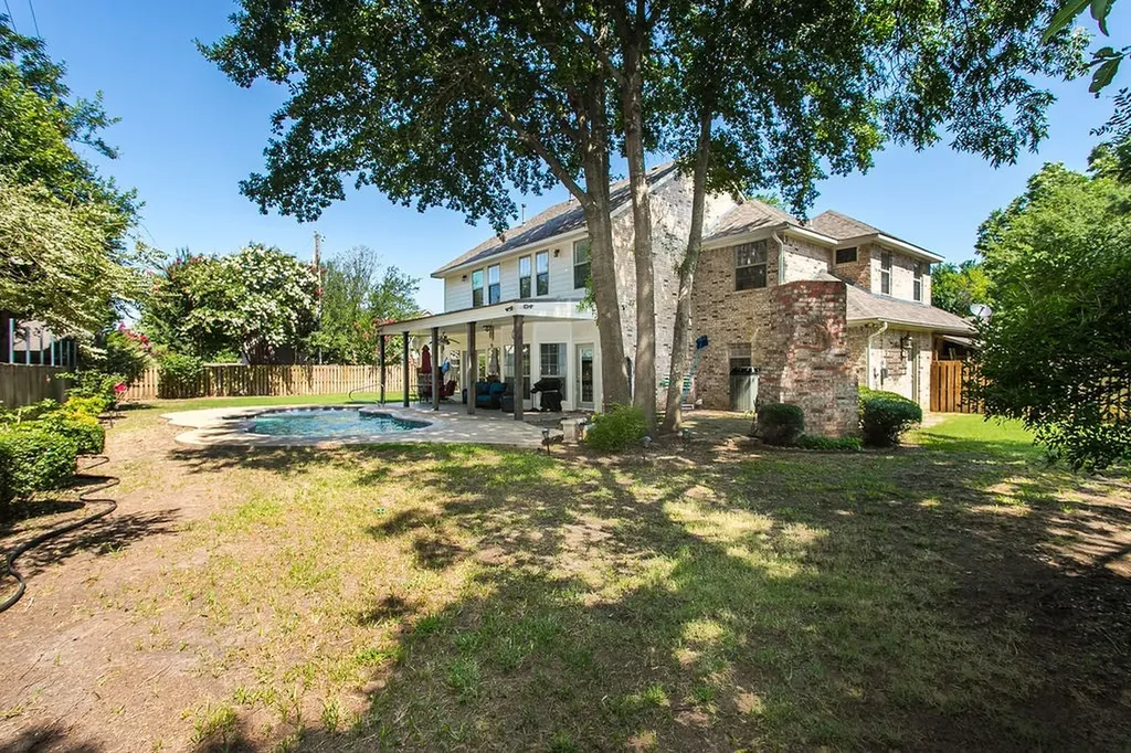820 Cedar Creek Circle Bonham TX 75418