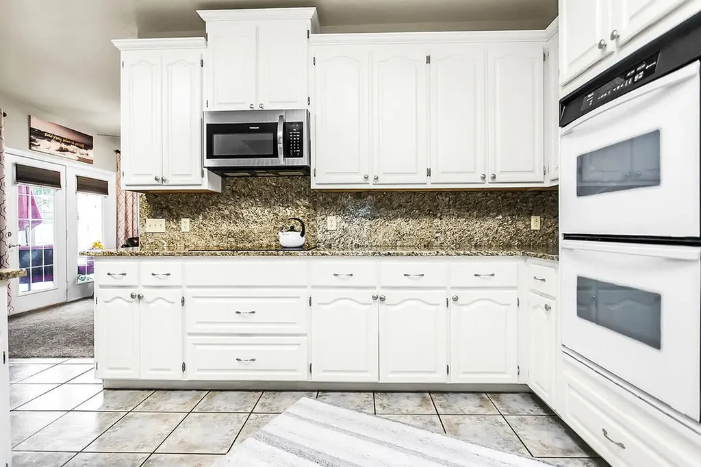 820 Cedar Creek Circle Bonham TX 75418
