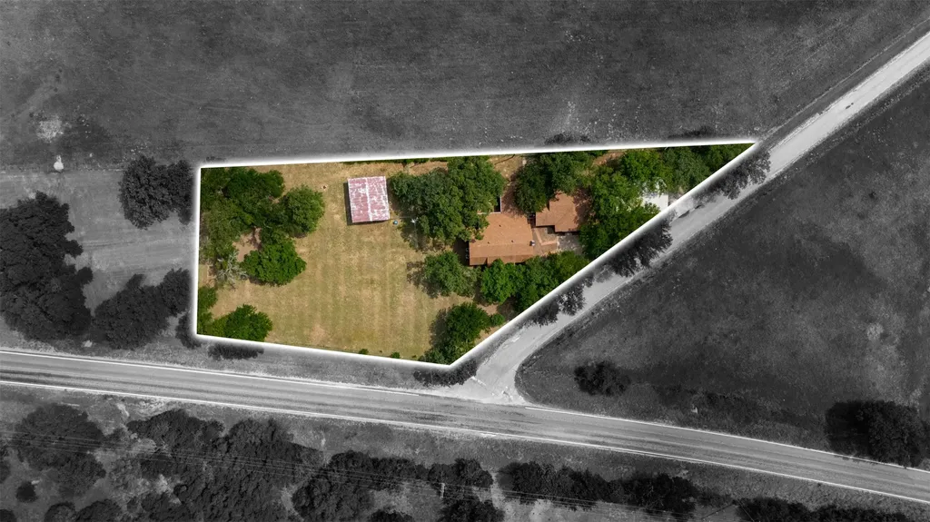 1016 County Road 314 Cleburne TX 76031