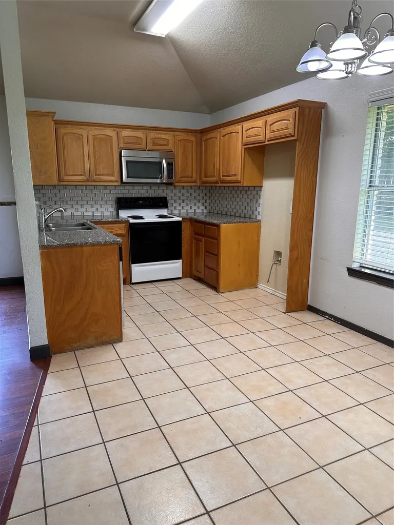 501 Brookfield Drive Boyd TX 76023
