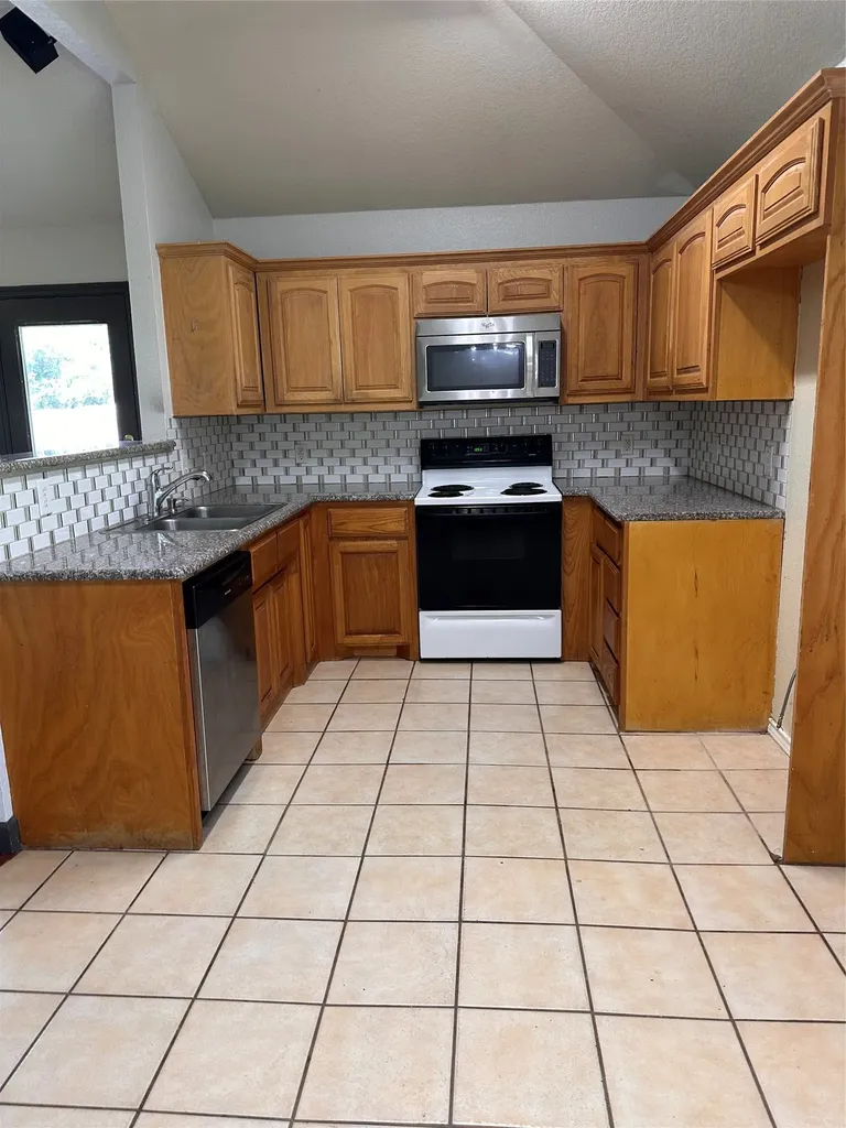 501 Brookfield Drive Boyd TX 76023