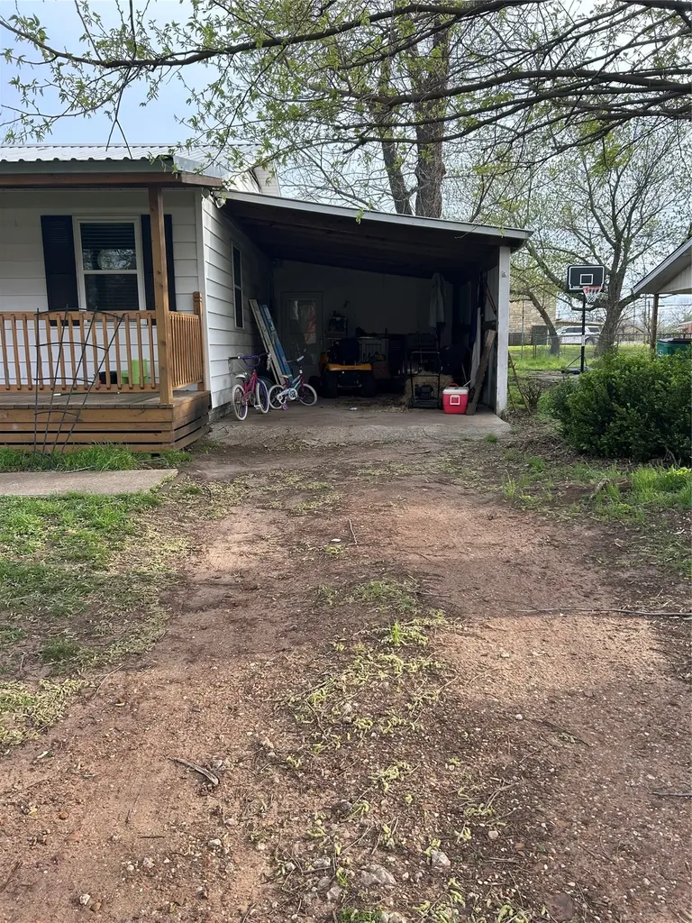 313 E Main Street Fairfield TX 75840