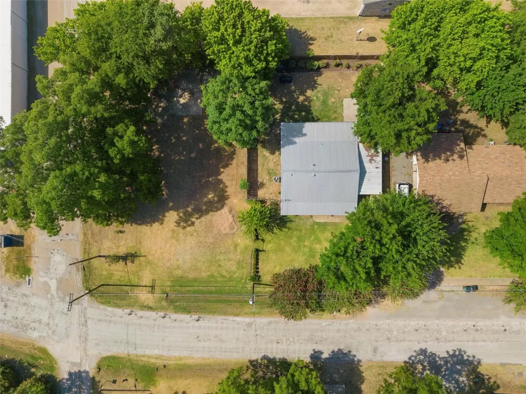 313 E Main Street Fairfield TX 75840