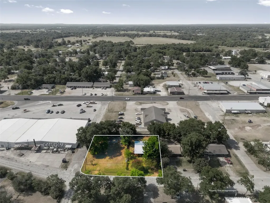 313 E Main Street Fairfield TX 75840