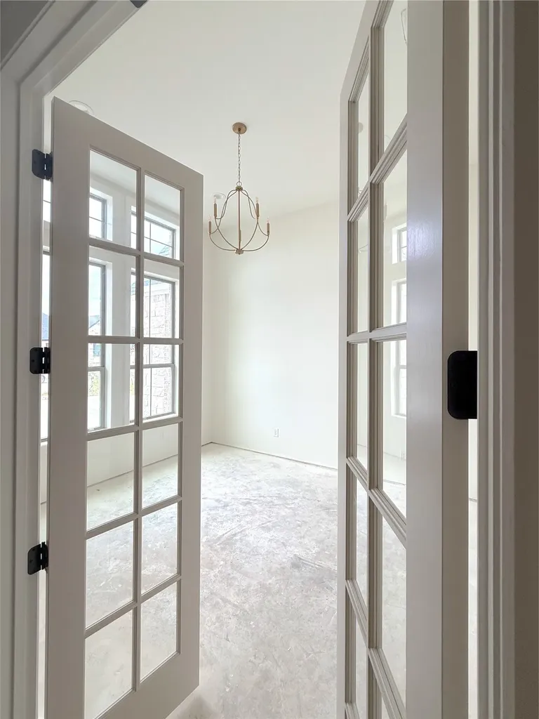 945 Claystone Ridge Drive Fort Worth TX 76028