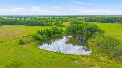 1439 Hcr 1432 Covington TX 76636
