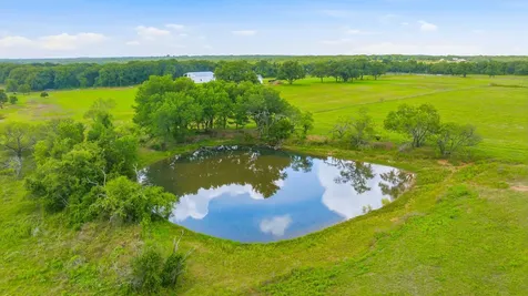 1439 Hcr 1432 Covington TX 76636