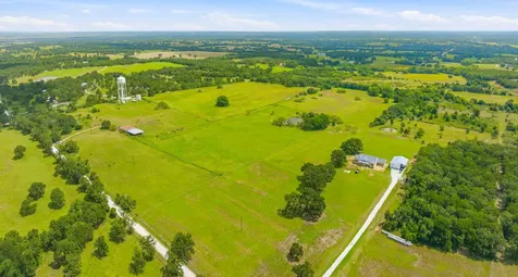 1439 Hcr 1432 Covington TX 76636