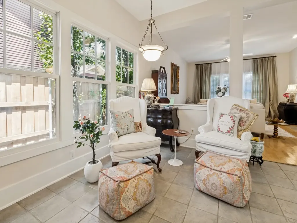 4947 Reiger Avenue Dallas TX 75214