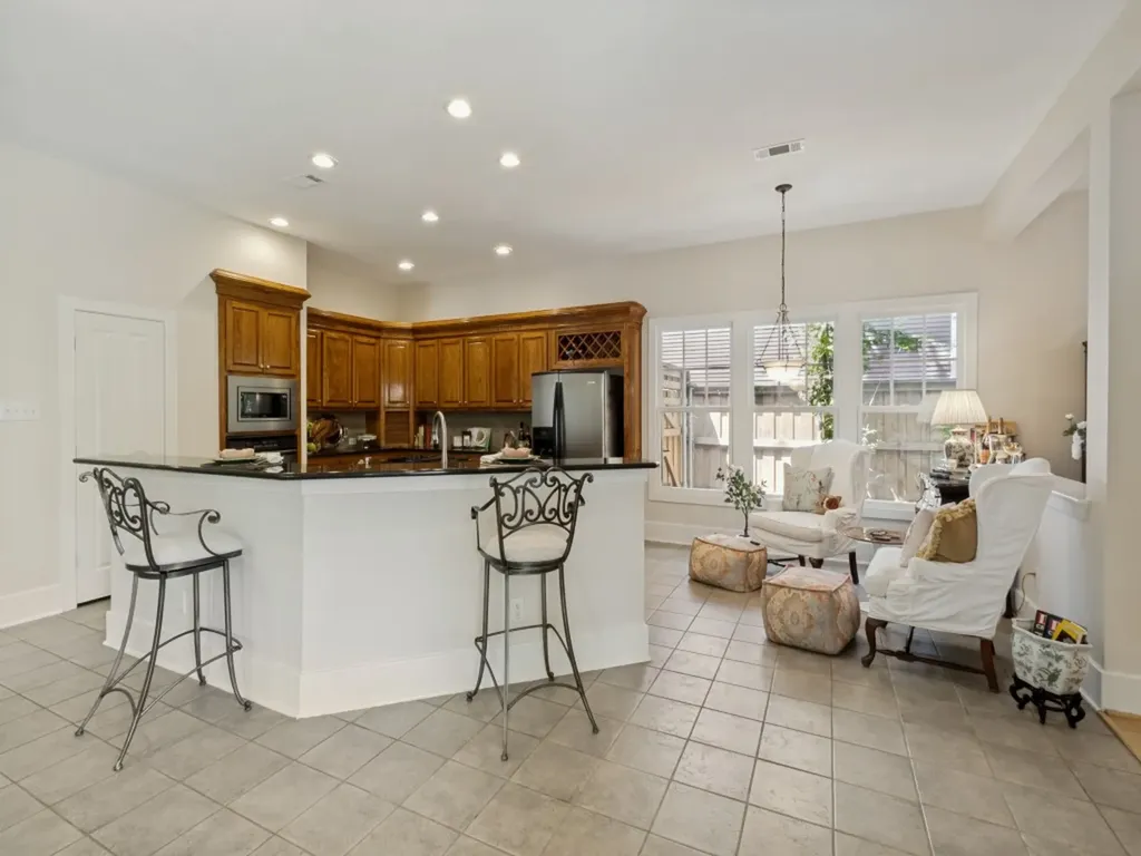 4947 Reiger Avenue Dallas TX 75214