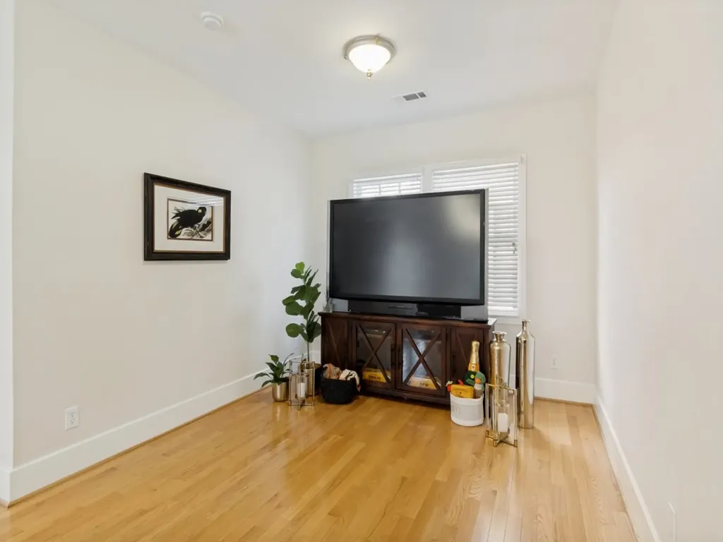 4947 Reiger Avenue Dallas TX 75214