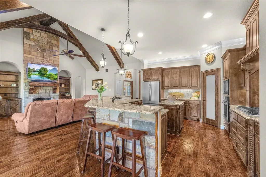 332 Antler Ridge Drive Azle TX 76020