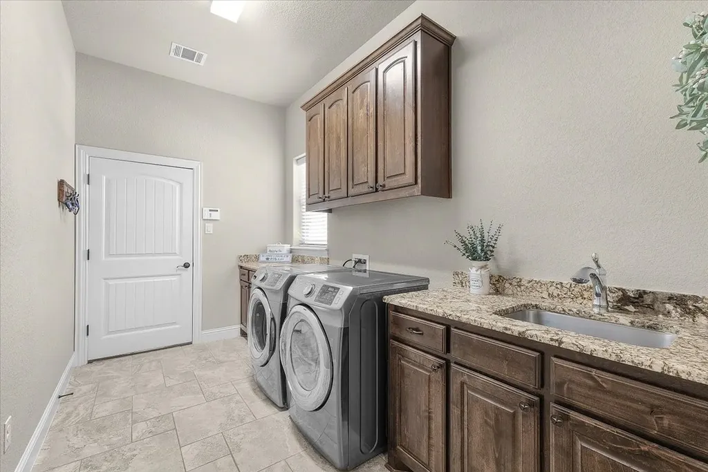 332 Antler Ridge Drive Azle TX 76020