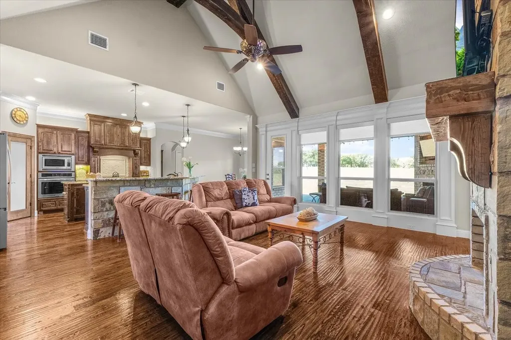 332 Antler Ridge Drive Azle TX 76020