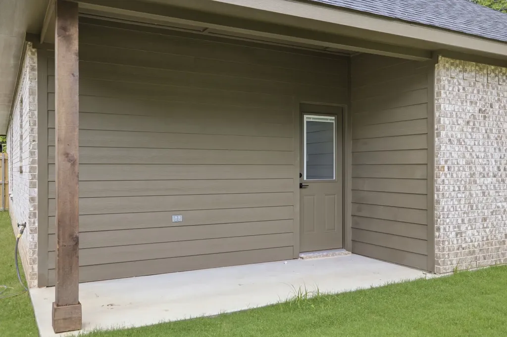 304 Evans Street Cleburne TX 76031