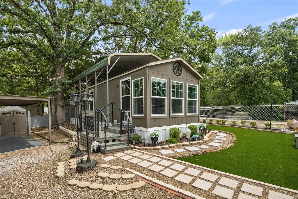 6435 N. Fm 17 Yantis TX 75497