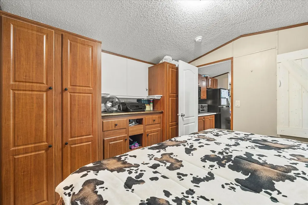 6435 N. Fm 17 Yantis TX 75497