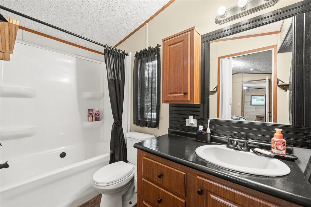 6435 N. Fm 17 Yantis TX 75497