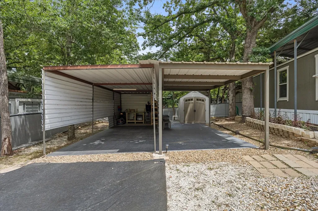 6435 N. Fm 17 Yantis TX 75497